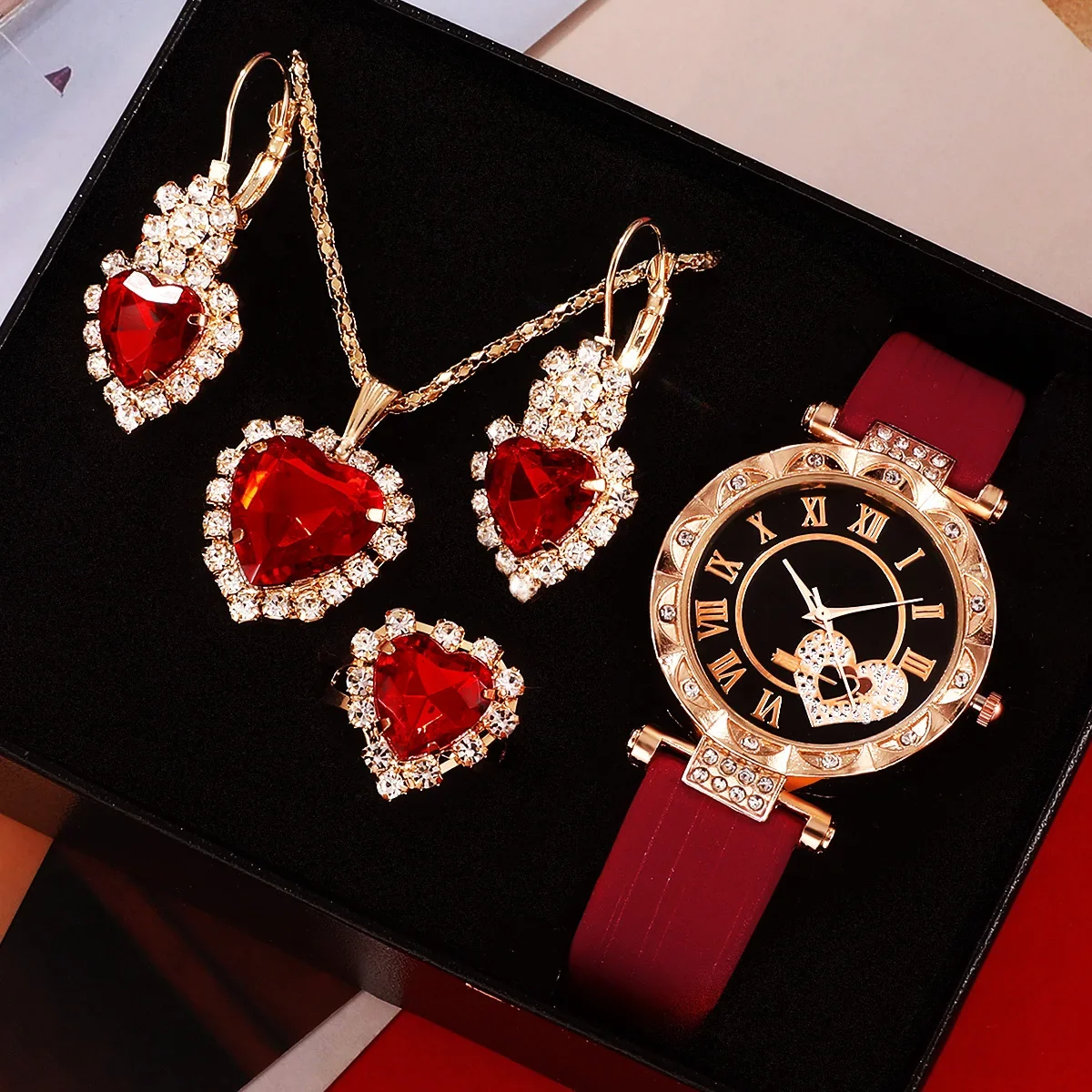 Pudełko z niespodzianką, 100%  – Jewelry For Watches recenzja i cena